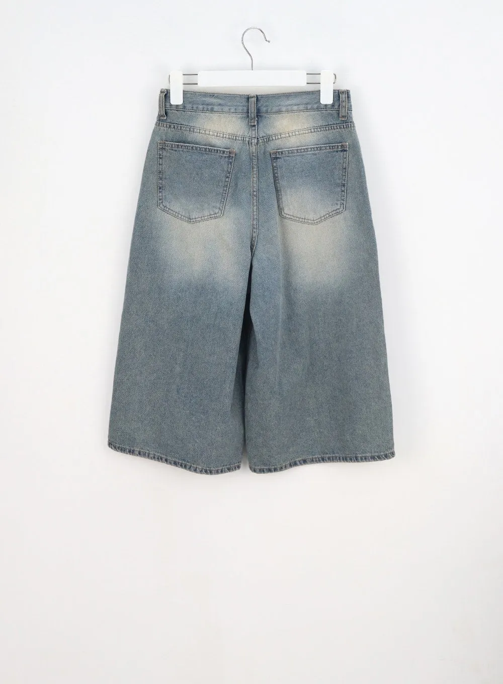 Oversized Bermuda Pants CY311